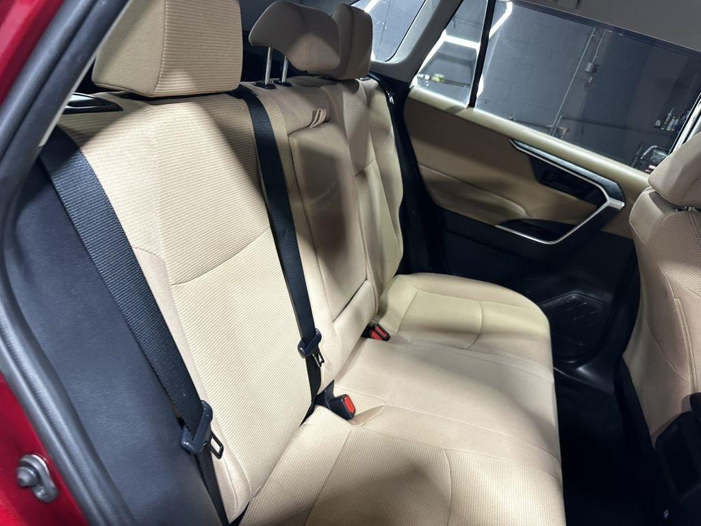 Toyota RAV4 LE 2019