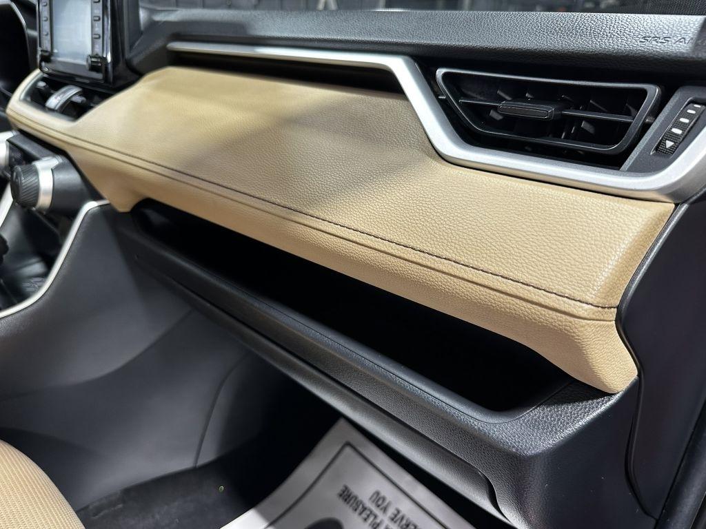 Toyota RAV4 LE 2019