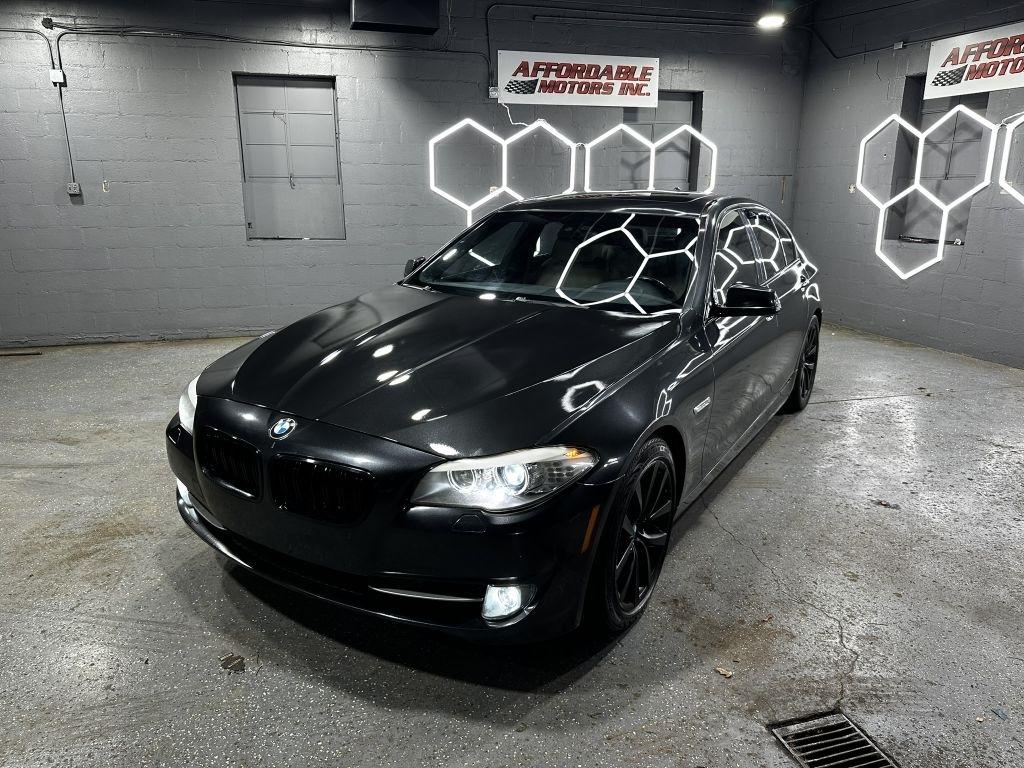 BMW 5-Series 535i 2011