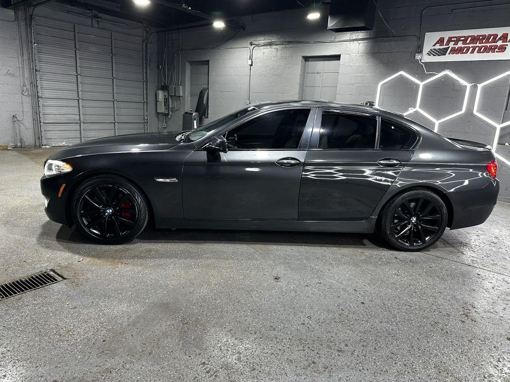 BMW 5-Series 535i 2011