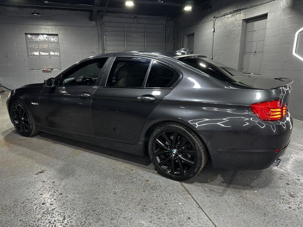 BMW 5-Series 535i 2011