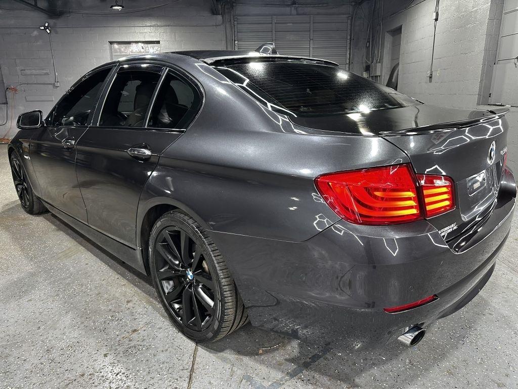 BMW 5-Series 535i 2011