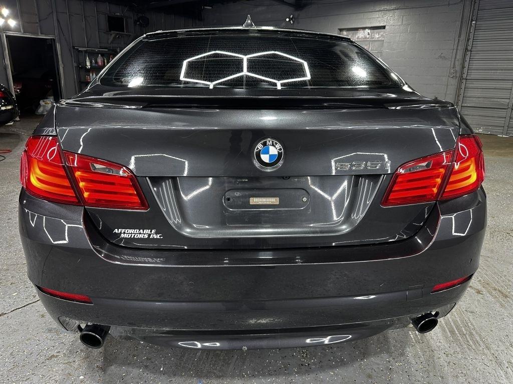 BMW 5-Series 535i 2011