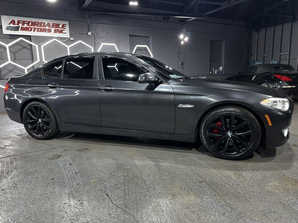 BMW 5-Series 535i 2011