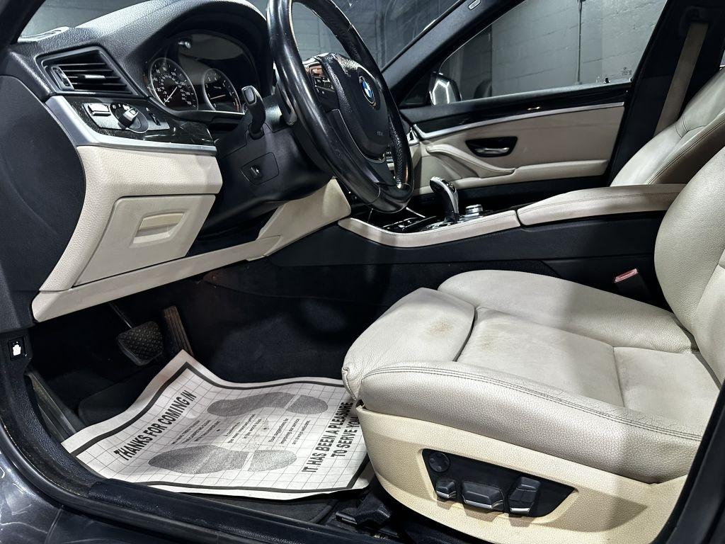 BMW 5-Series 535i 2011