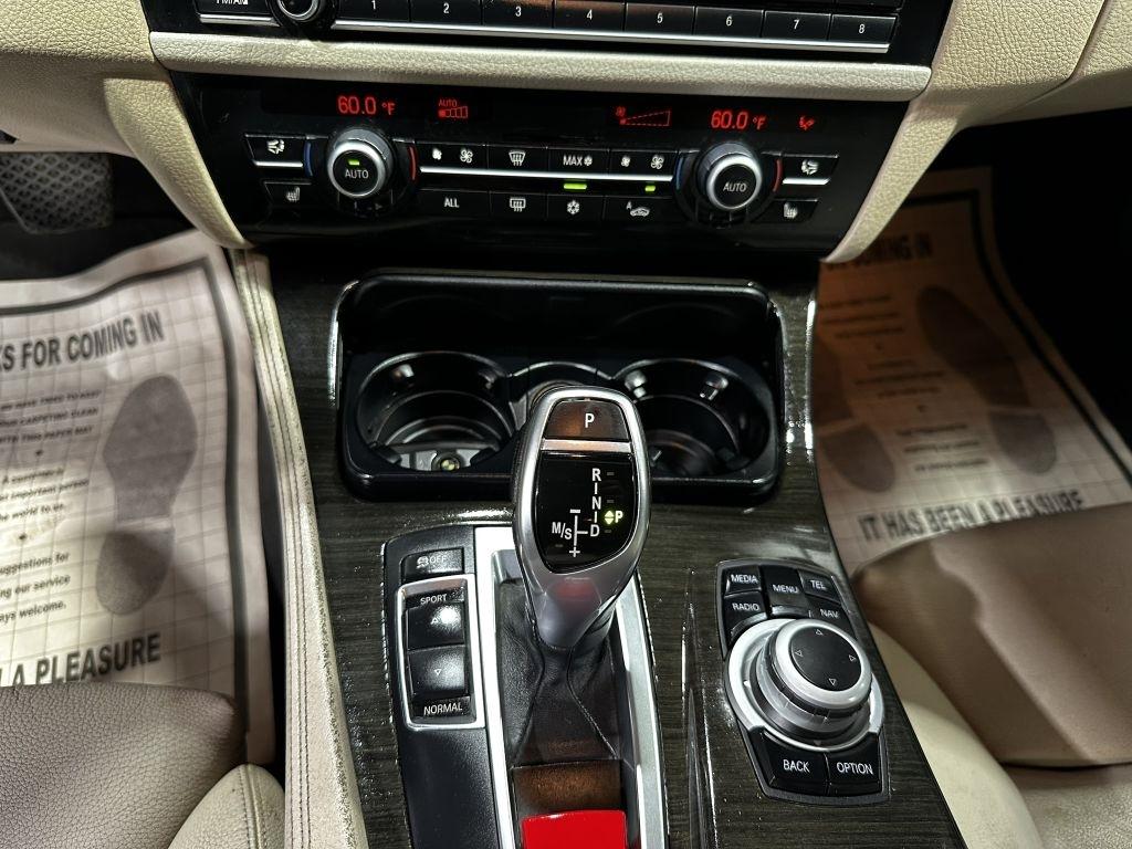 BMW 5-Series 535i 2011