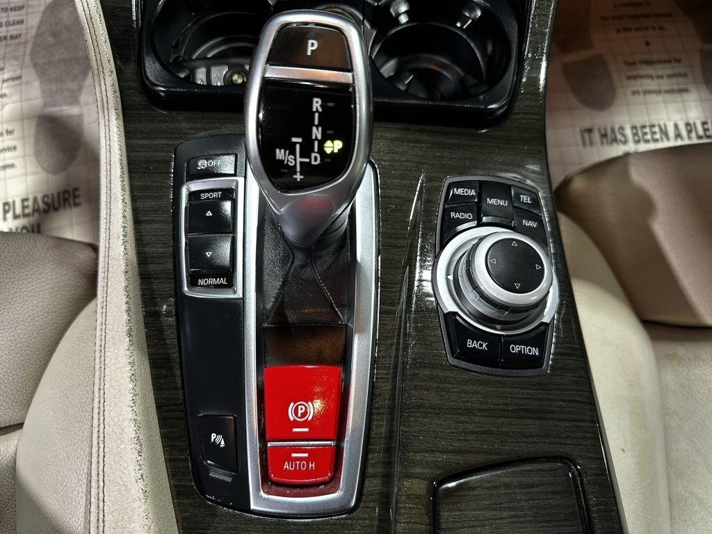 BMW 5-Series 535i 2011