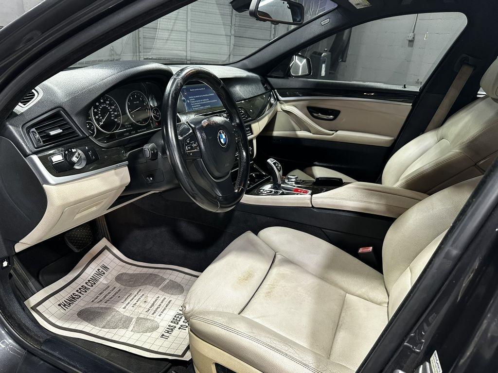 BMW 5-Series 535i 2011