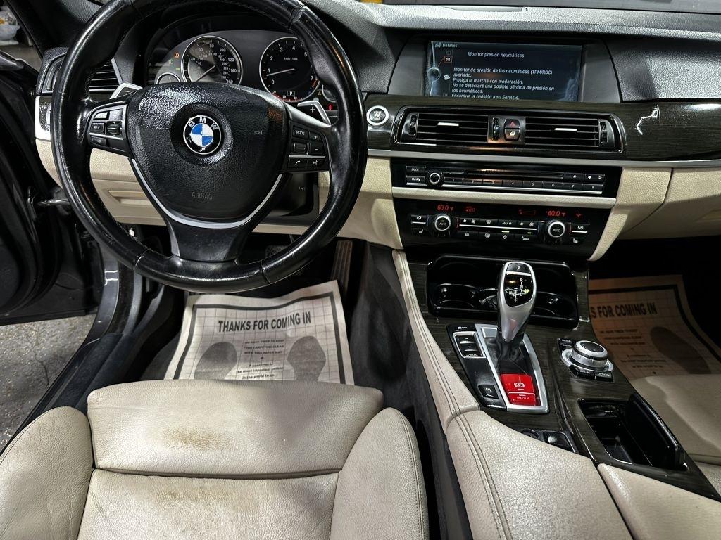 BMW 5-Series 535i 2011