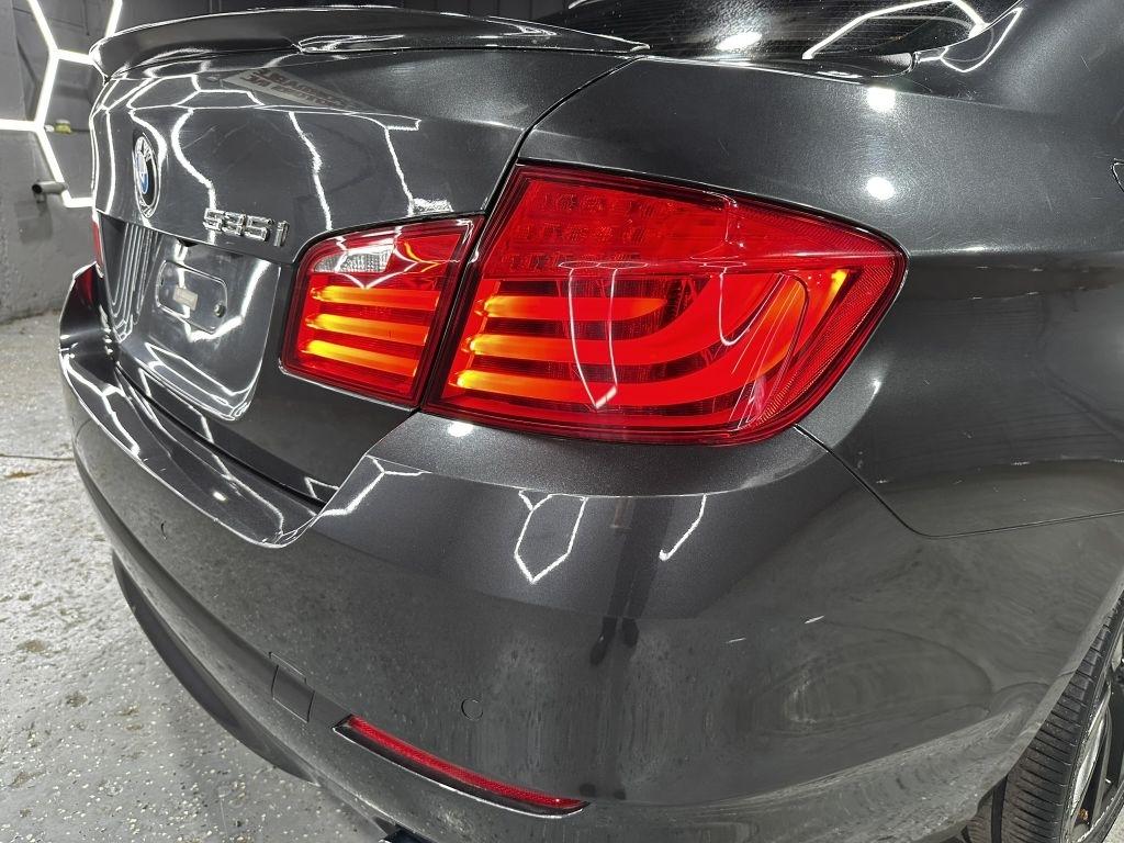 BMW 5-Series 535i 2011