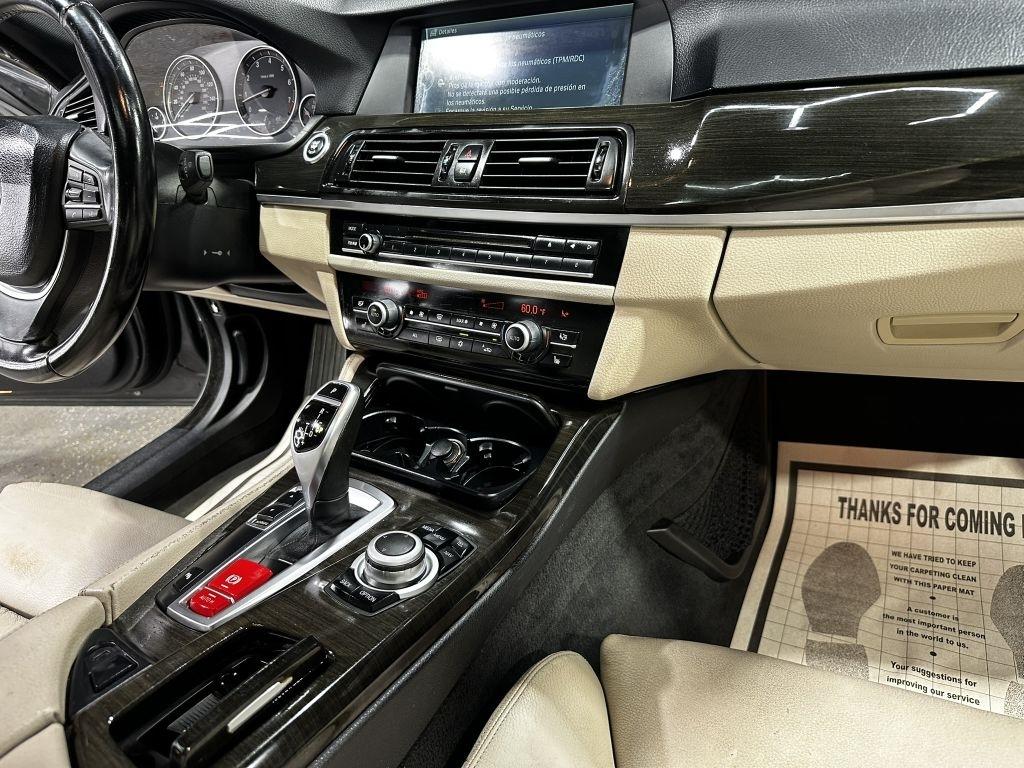 BMW 5-Series 535i 2011