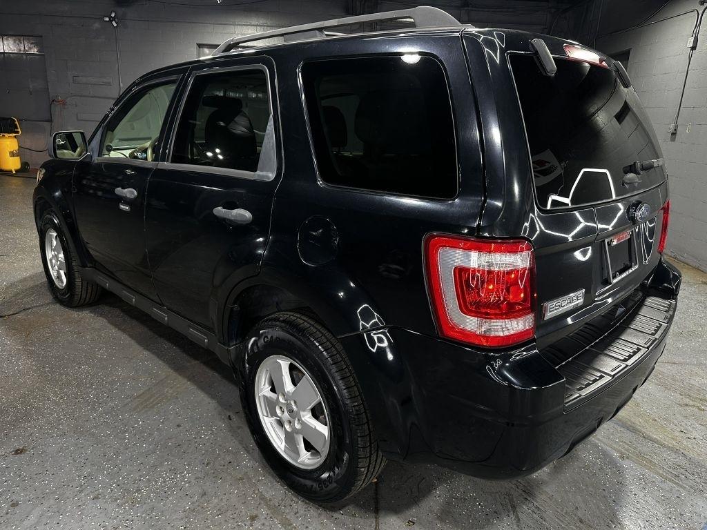 Ford Escape XLT FWD 2012