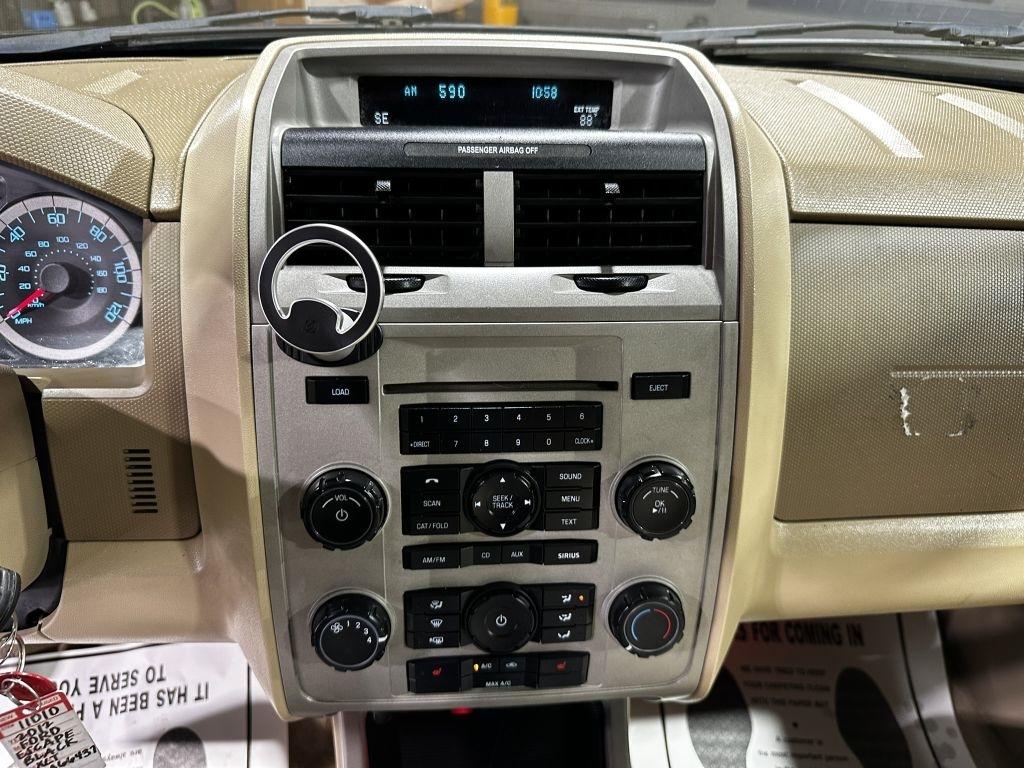 Ford Escape XLT FWD 2012