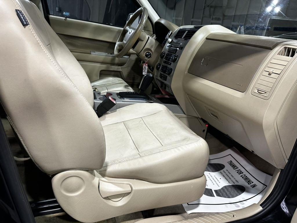 Ford Escape XLT FWD 2012