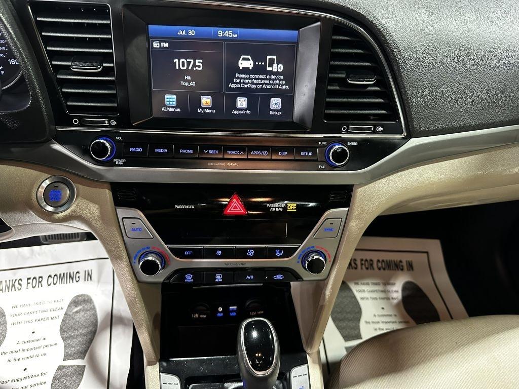 Hyundai Elantra Value Edition 6A 2017