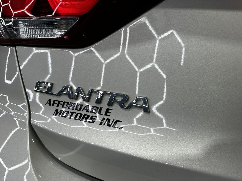 Hyundai Elantra Value Edition 6A 2017