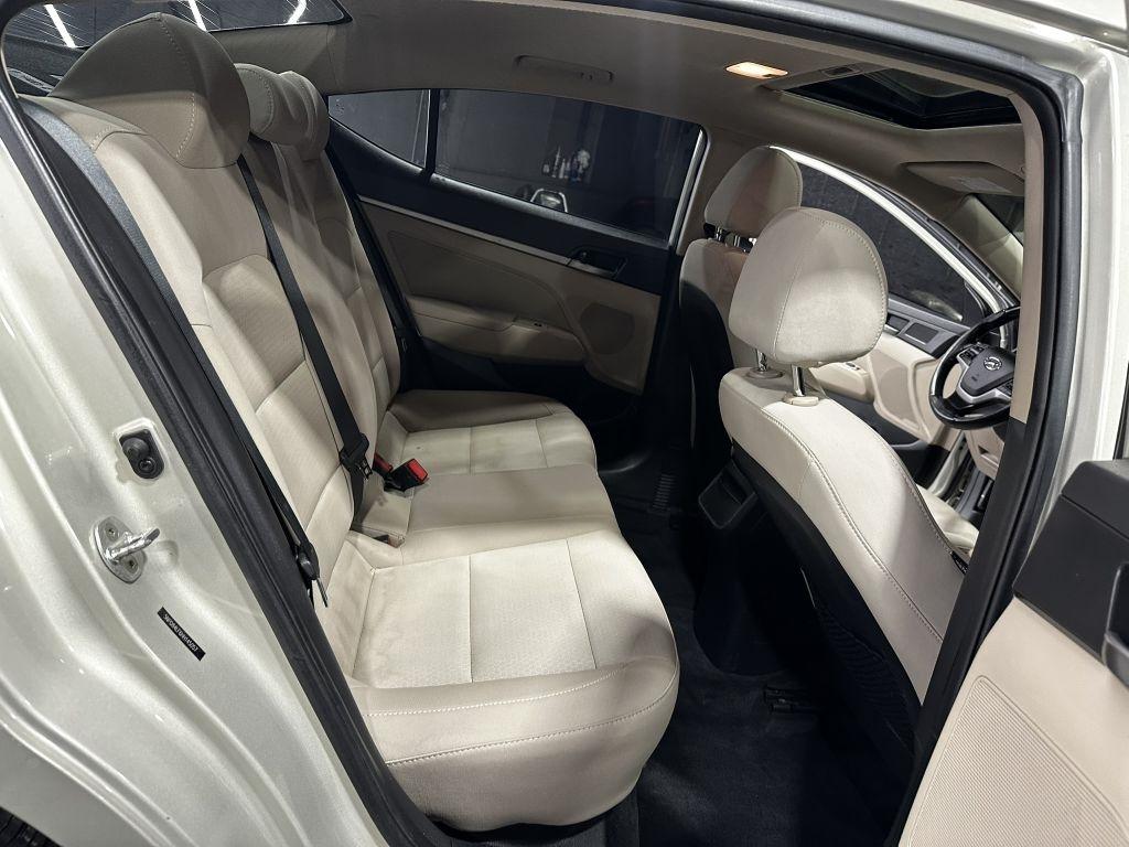 Hyundai Elantra Value Edition 6A 2017