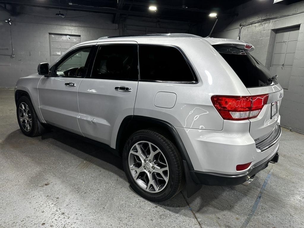 Jeep Grand Cherokee Overland 4WD 2012