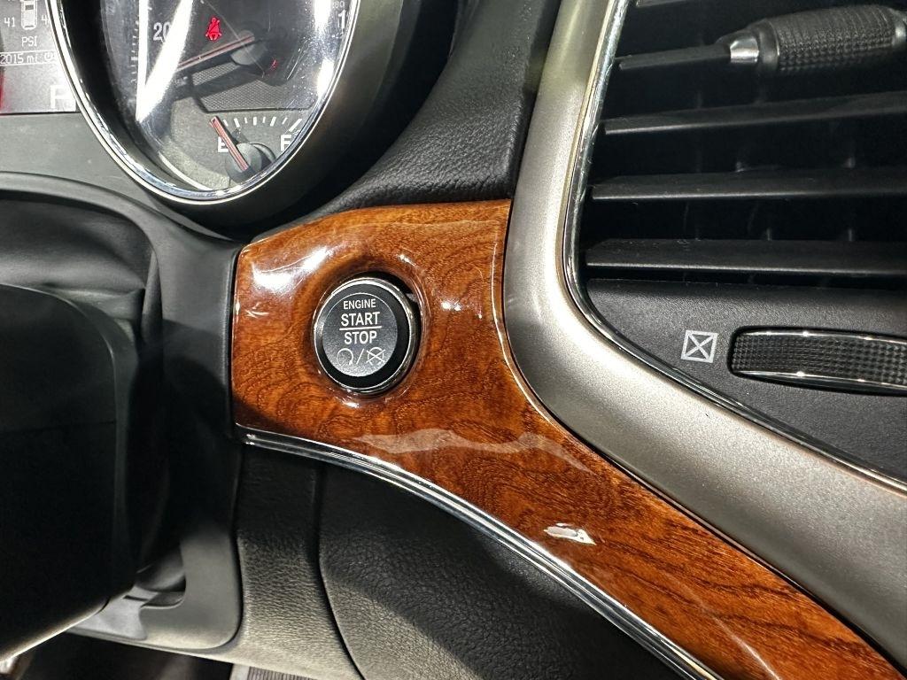 Jeep Grand Cherokee Overland 4WD 2012