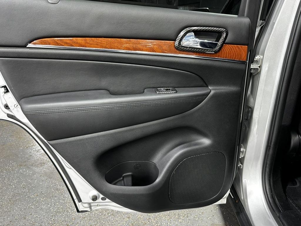 Jeep Grand Cherokee Overland 4WD 2012