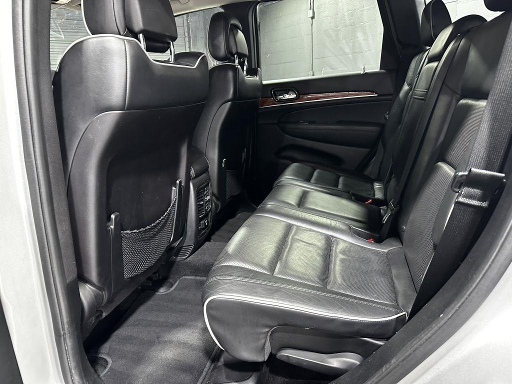 Jeep Grand Cherokee Overland 4WD 2012