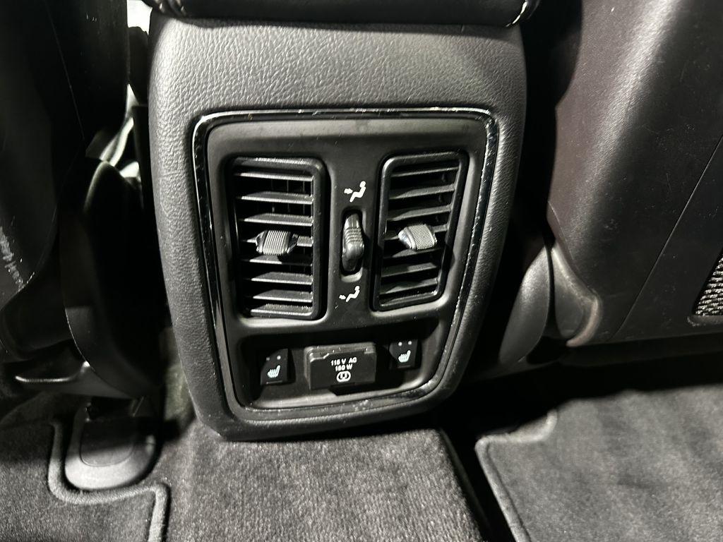 Jeep Grand Cherokee Overland 4WD 2012