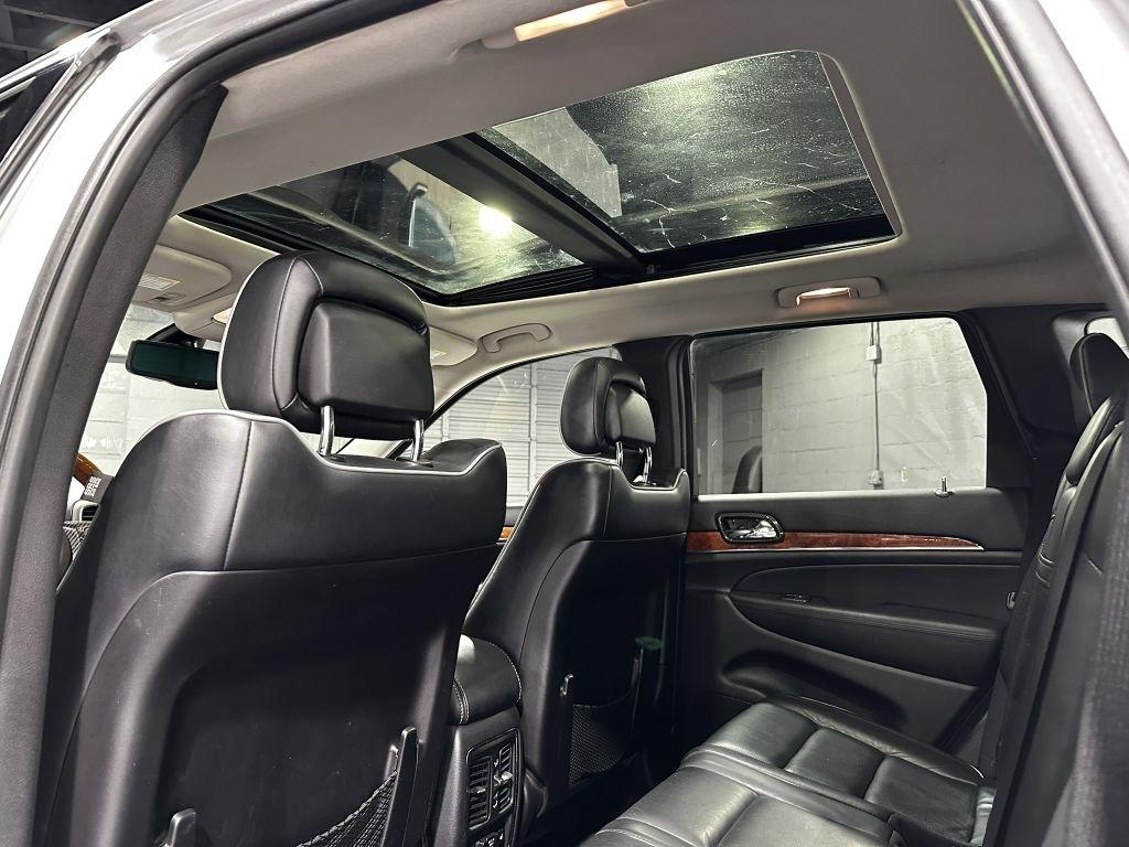 Jeep Grand Cherokee Overland 4WD 2012