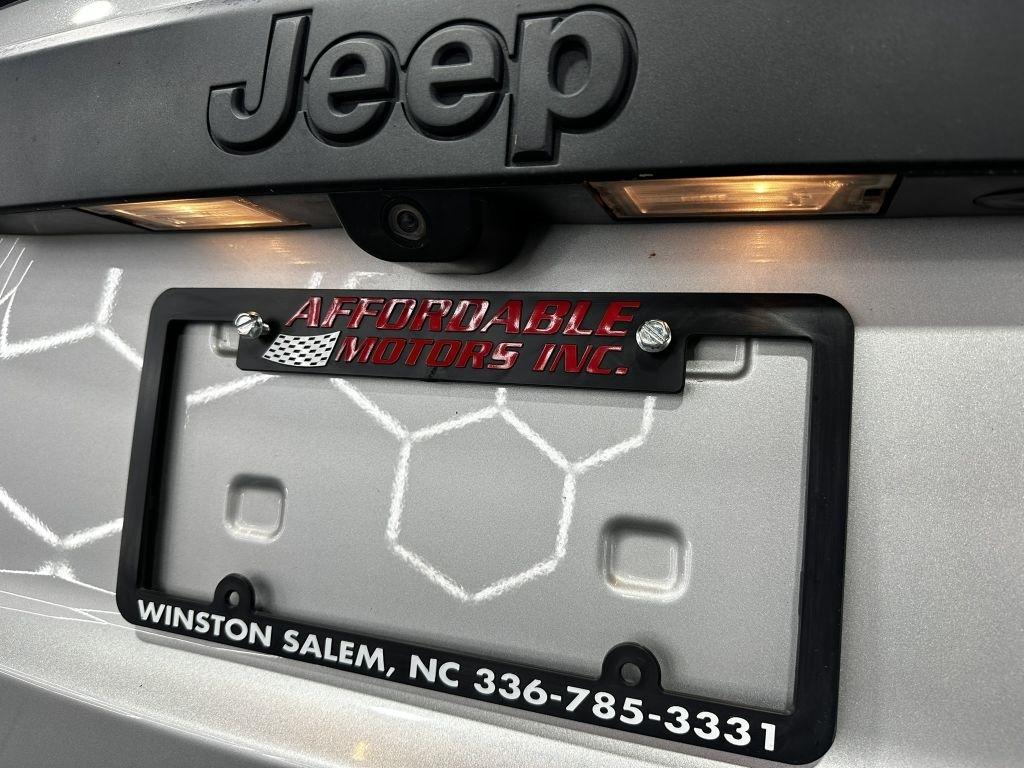 Jeep Grand Cherokee Overland 4WD 2012