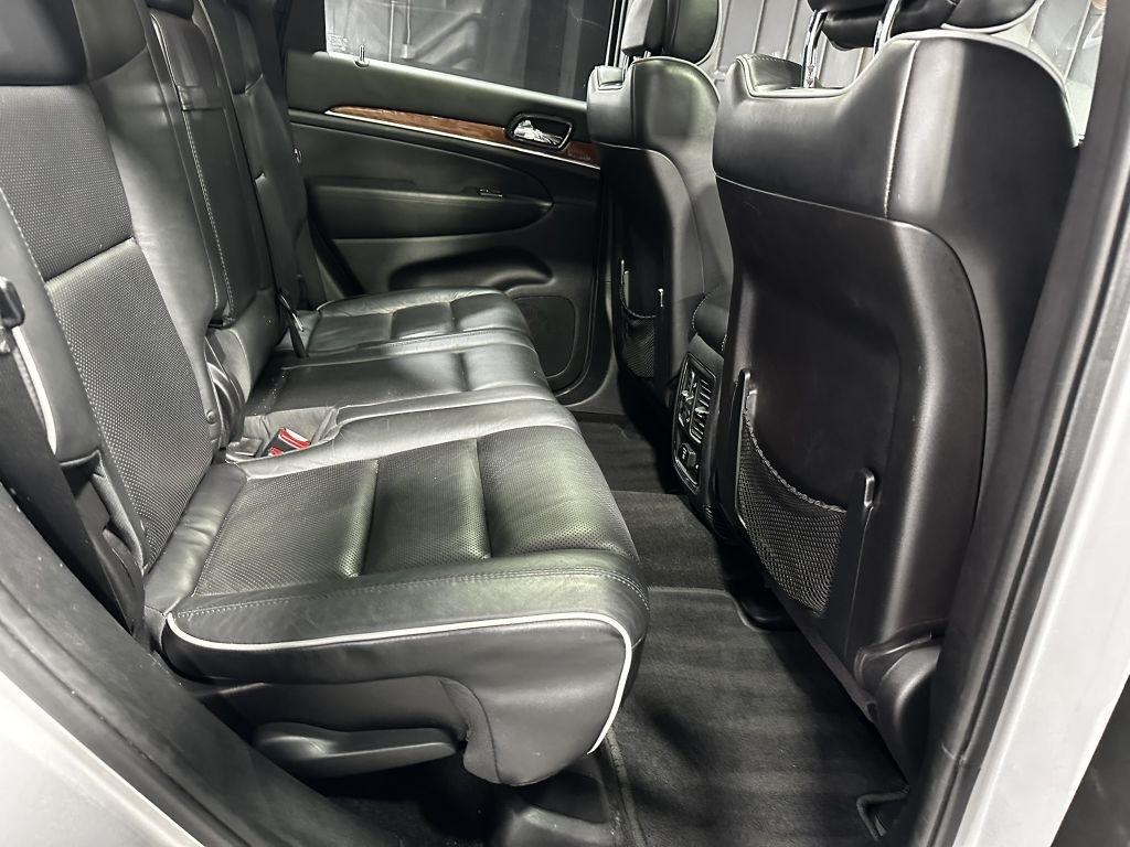 Jeep Grand Cherokee Overland 4WD 2012
