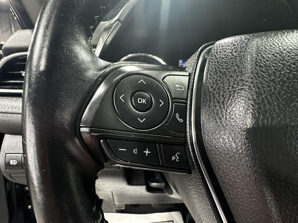 Toyota Camry SE 2019