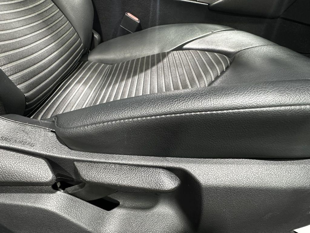 Toyota Camry SE 2019