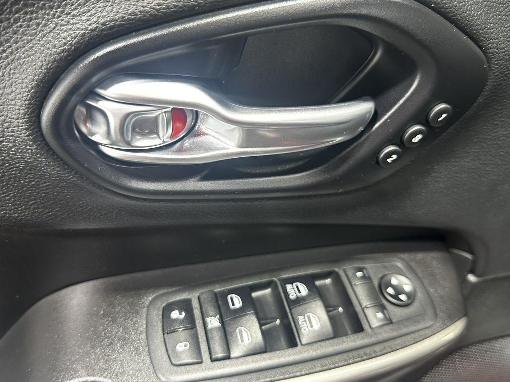 Jeep Cherokee Limited FWD 2019