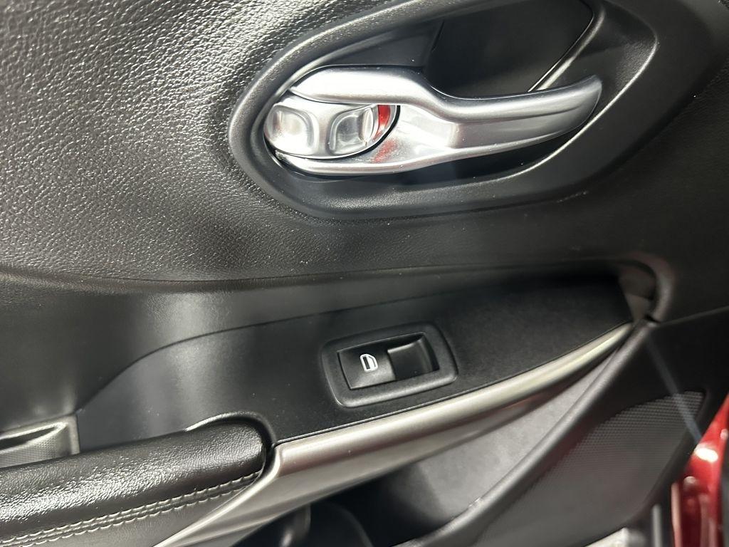 Jeep Cherokee Limited FWD 2019