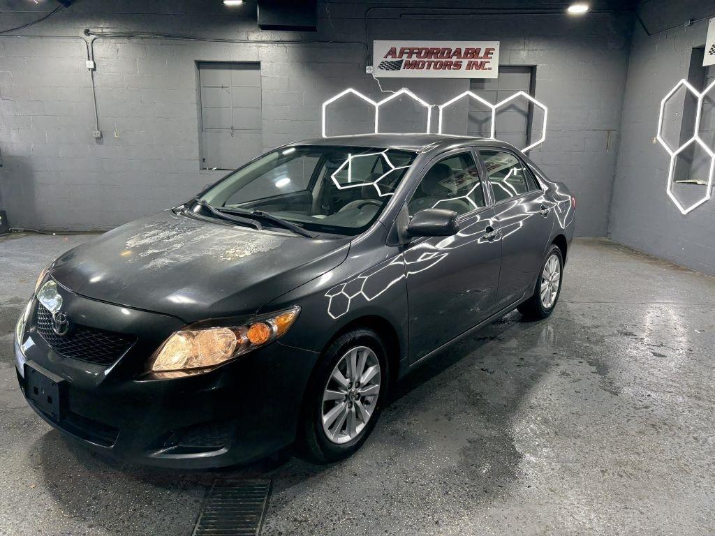 Toyota Corolla LE 2010