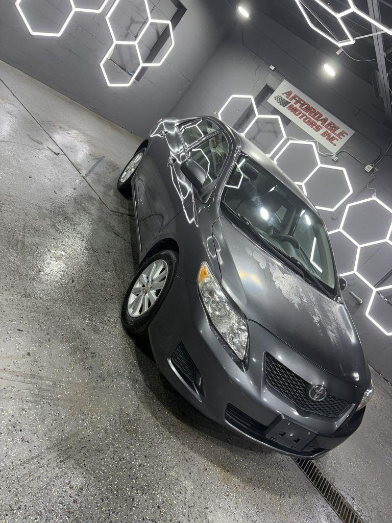 Toyota Corolla LE 2010
