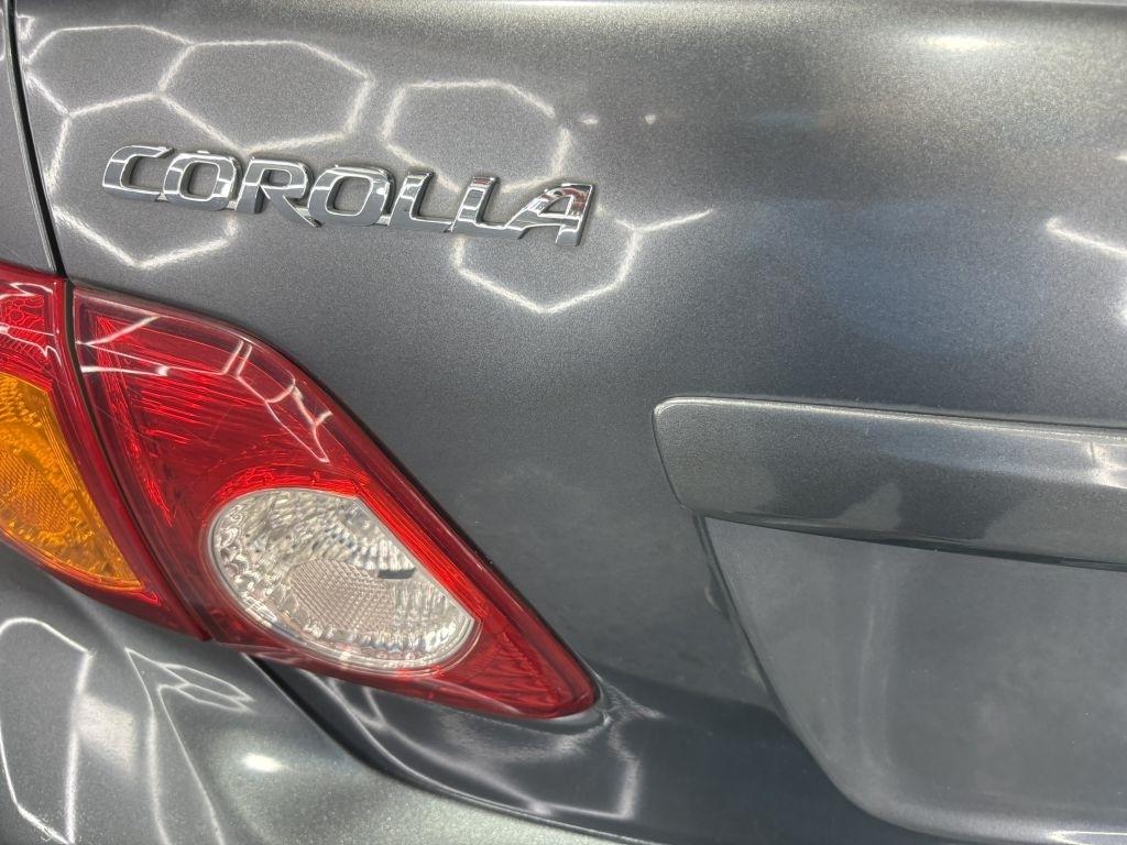 Toyota Corolla LE 2010