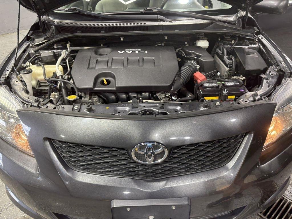 Toyota Corolla LE 2010