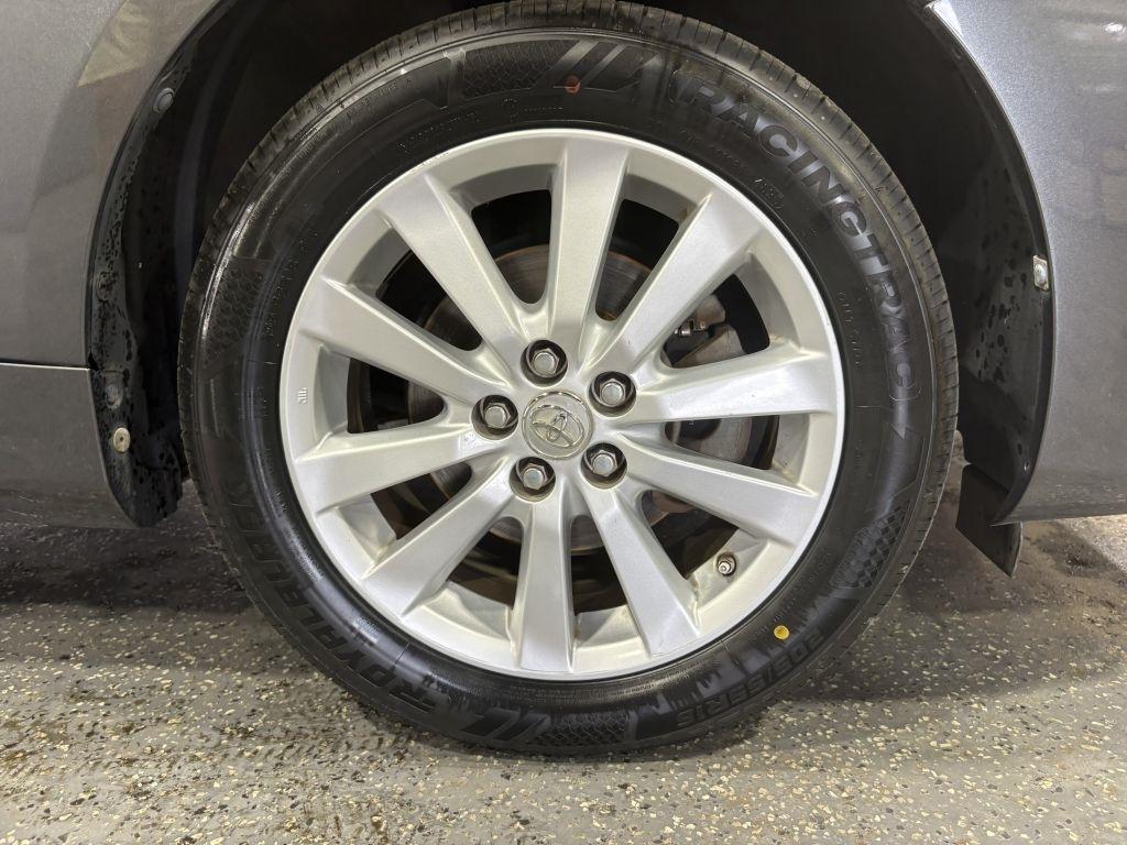 Toyota Corolla LE 2010