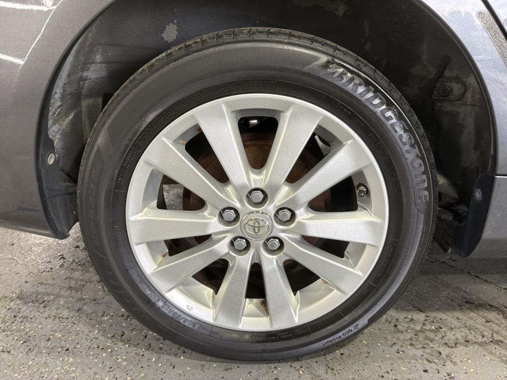 Toyota Corolla LE 2010