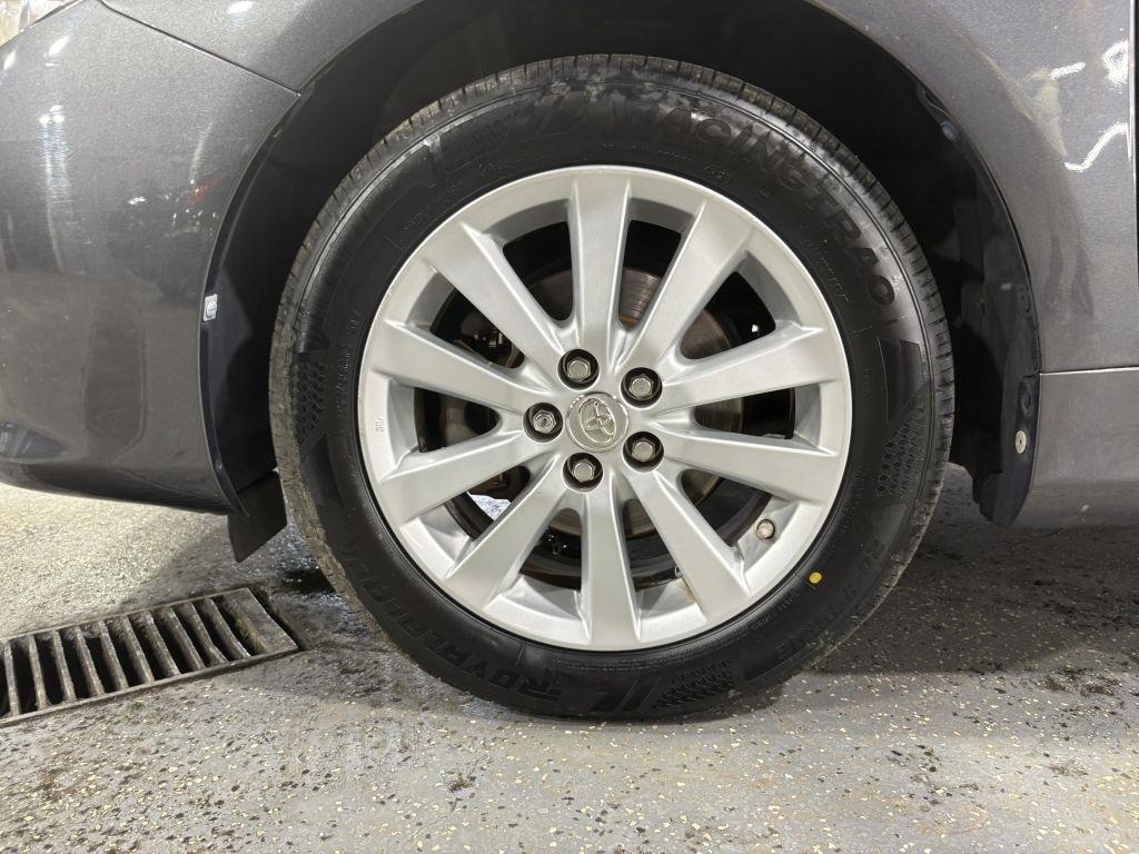 Toyota Corolla LE 2010