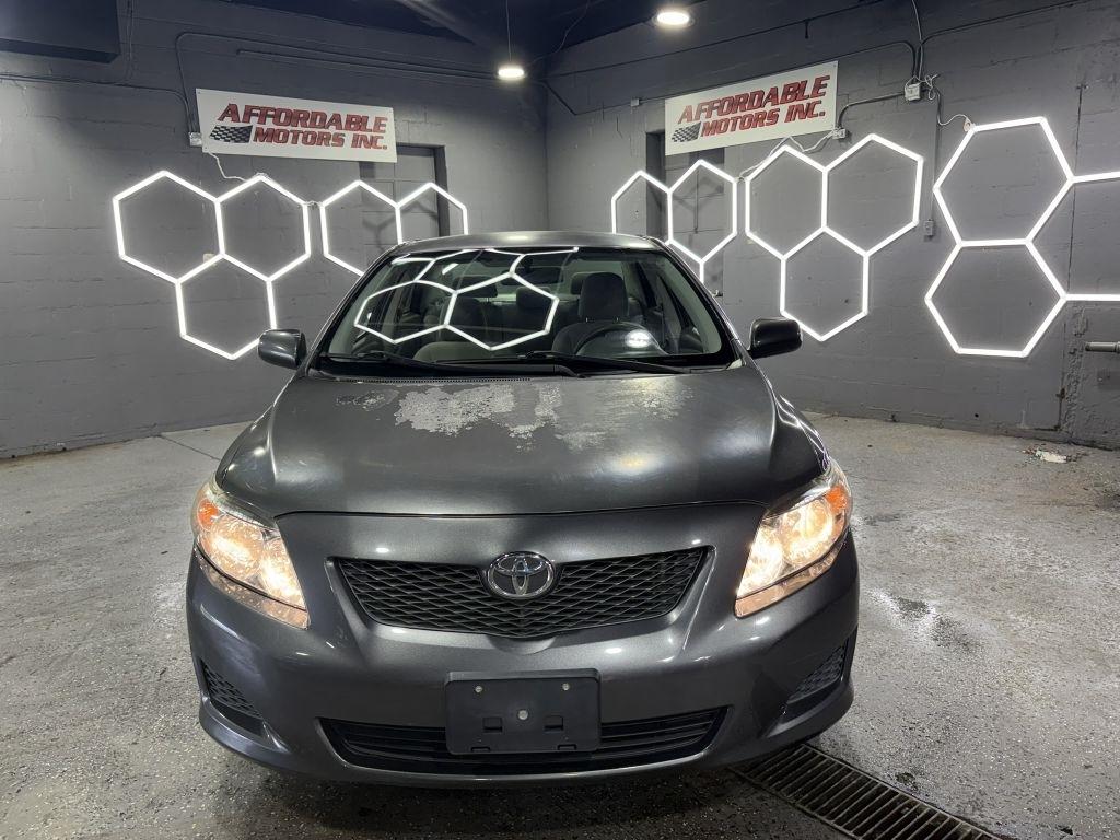 Toyota Corolla LE 2010
