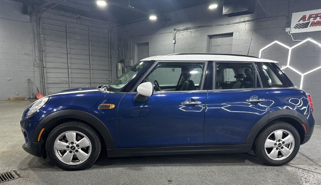 MINI Cooper Base 2015