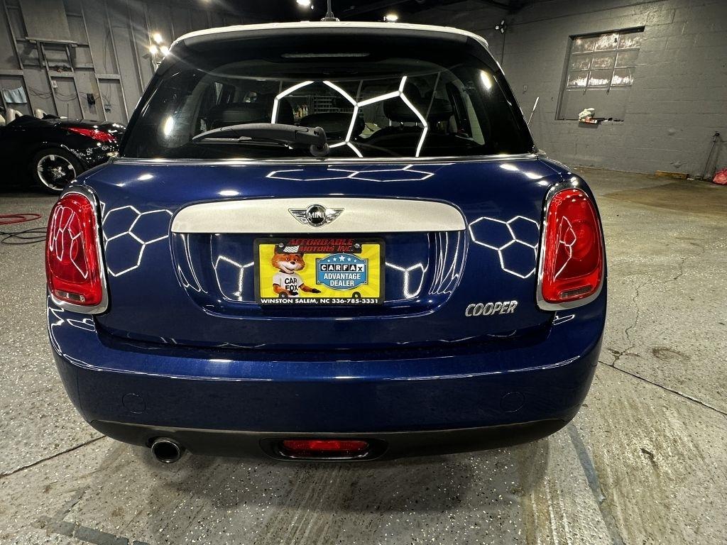 MINI Cooper Base 2015