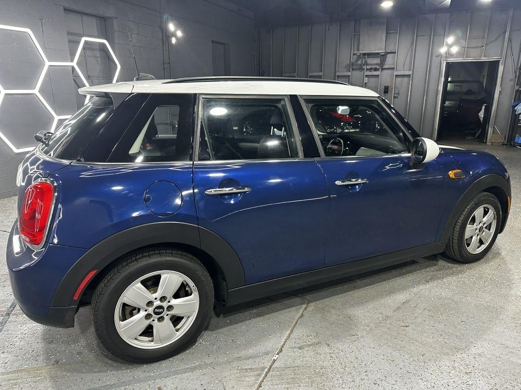 MINI Cooper Base 2015