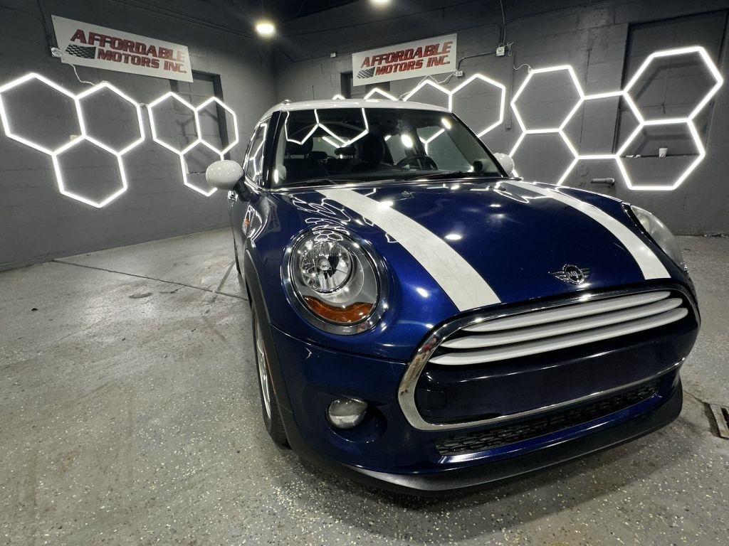 MINI Cooper Base 2015