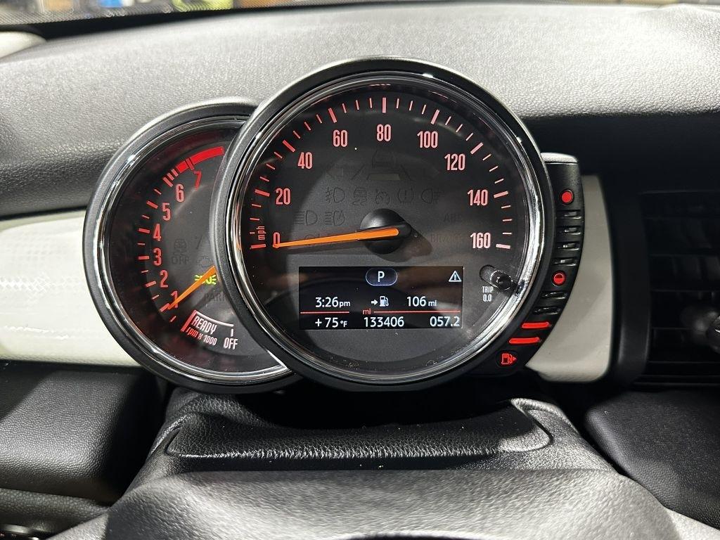 MINI Cooper Base 2015