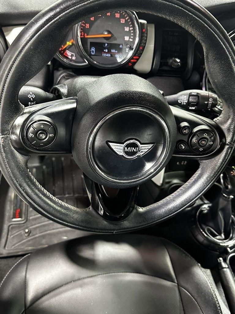 MINI Cooper Base 2015