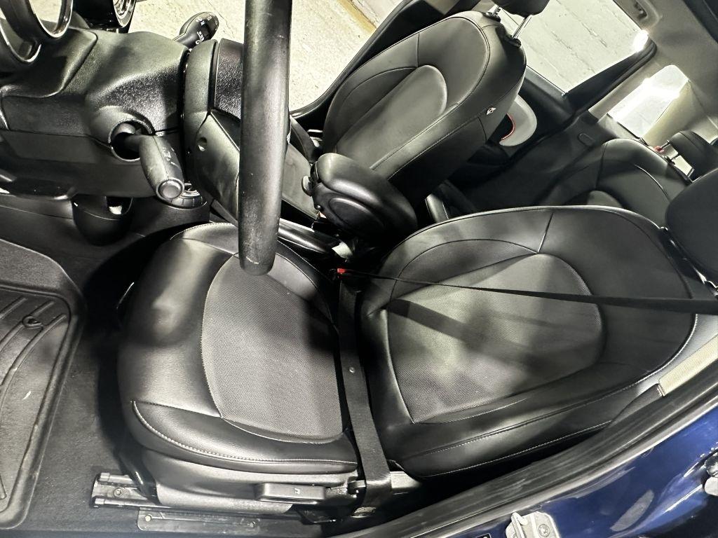 MINI Cooper Base 2015