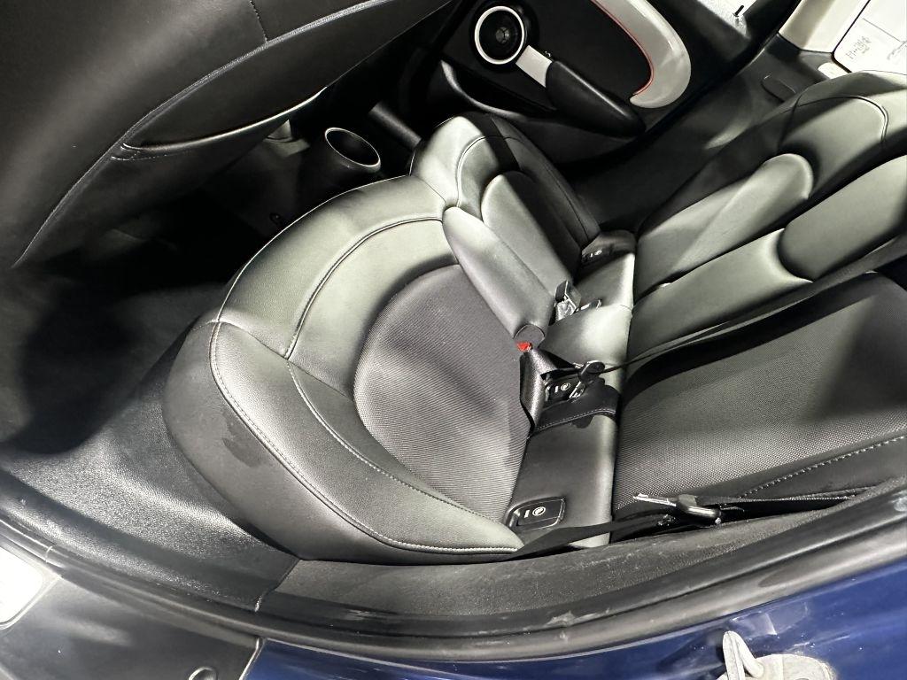 MINI Cooper Base 2015