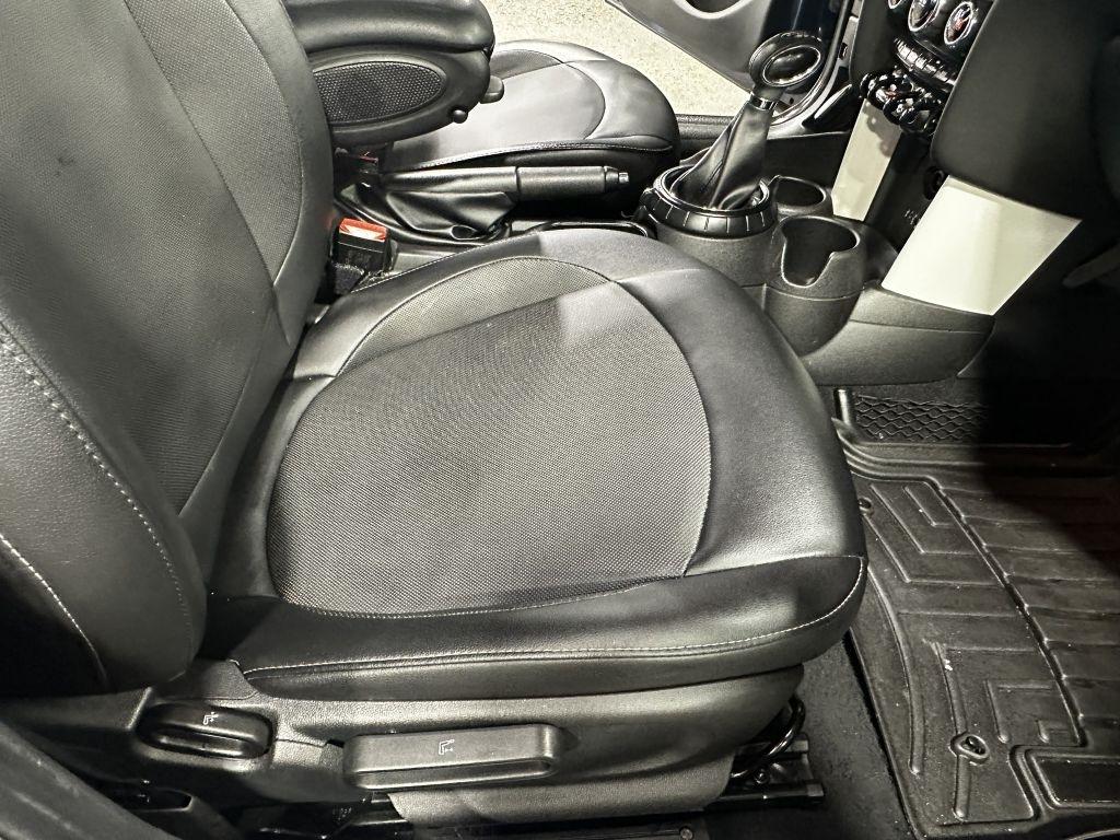 MINI Cooper Base 2015